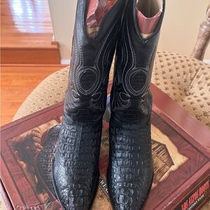 Black Western-Style Men’s Boots